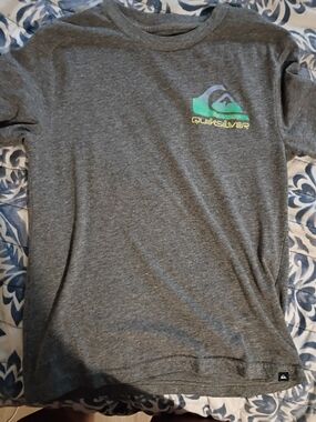 Quiksilver Boys  Gray Logo Graphic Tee - Gray